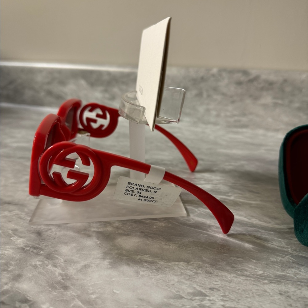 Gucci Sunglasses - Picture 3 of 4